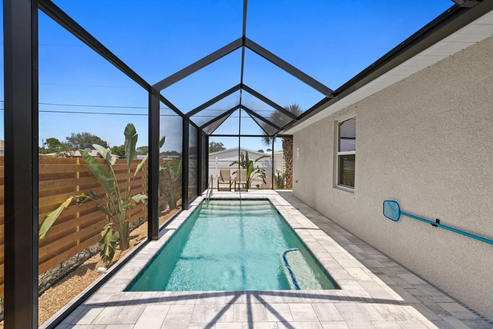 SOUTH VENICE - Residential Lease
