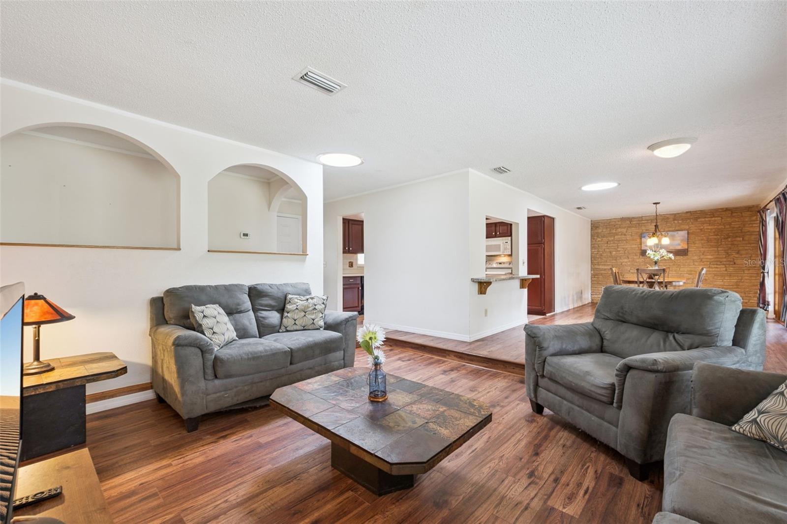 CARRIAGE HILL UNIT 1 - Residential