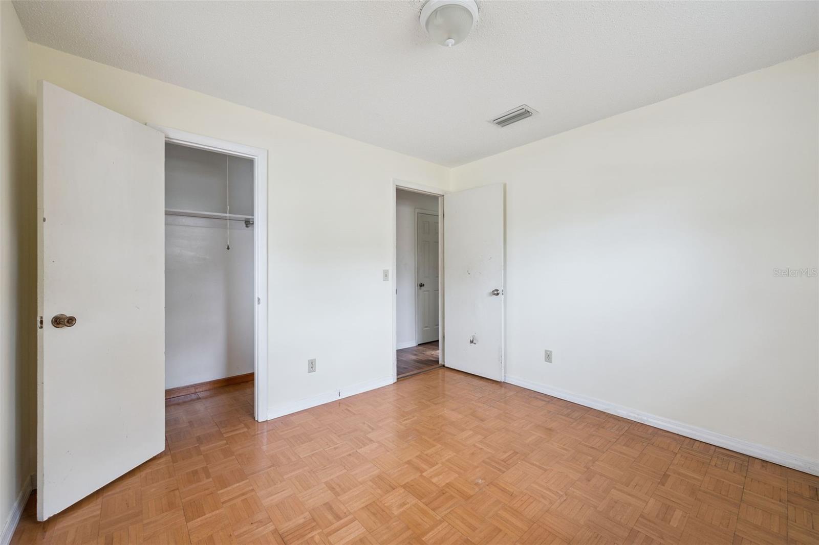 CARRIAGE HILL UNIT 1 - Residential