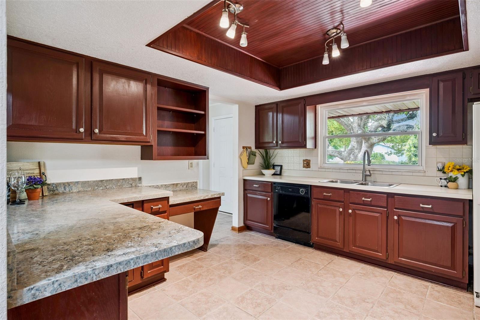 CARRIAGE HILL UNIT 1 - Residential