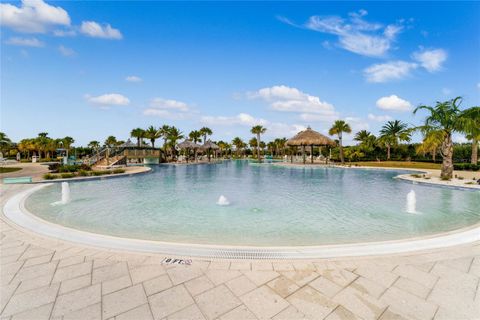 A home in DAYTONA BEACH