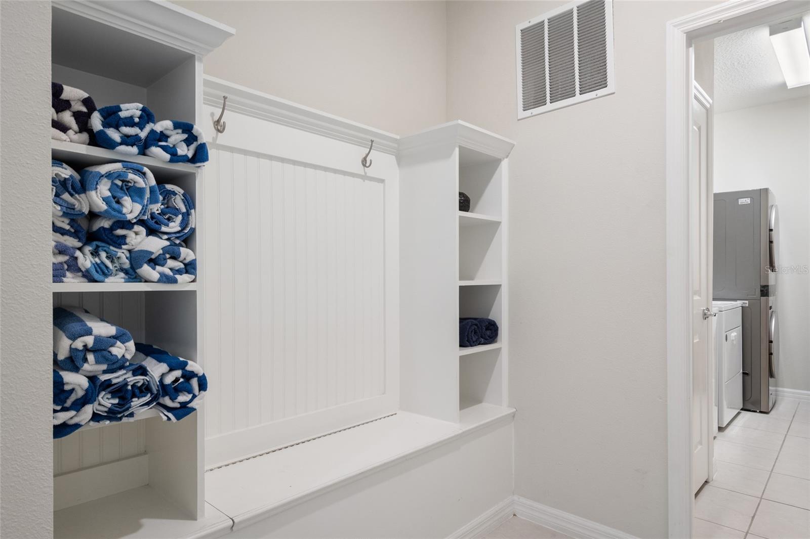 WINDSOR ISLAND RESIDENCE PH 2B - Residential