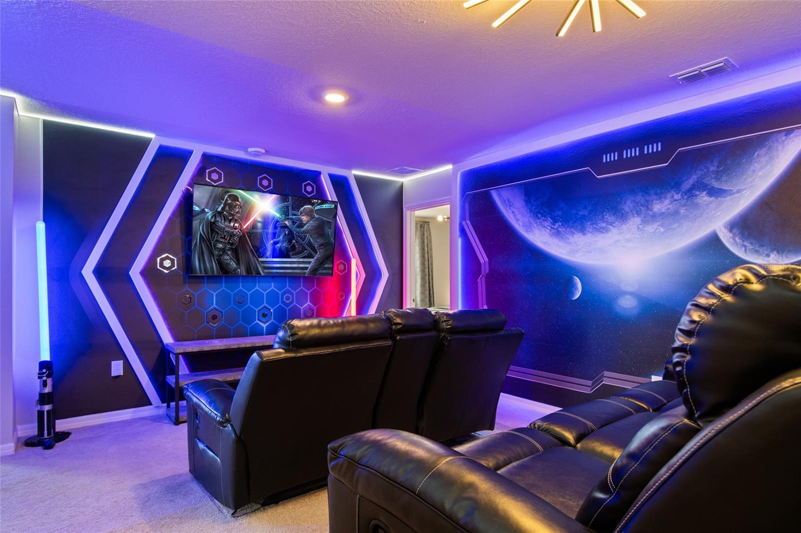 WINDSOR ISLAND RESIDENCE PH 2B - Residential