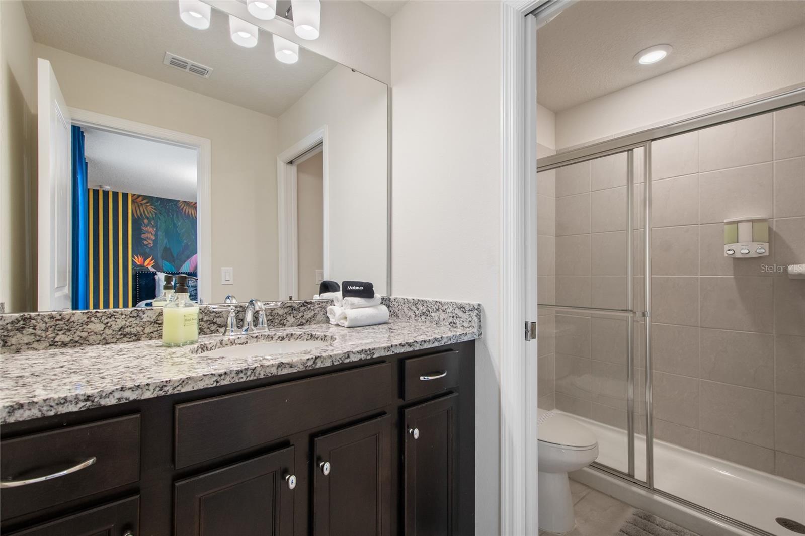 WINDSOR ISLAND RESIDENCE PH 2B - Residential