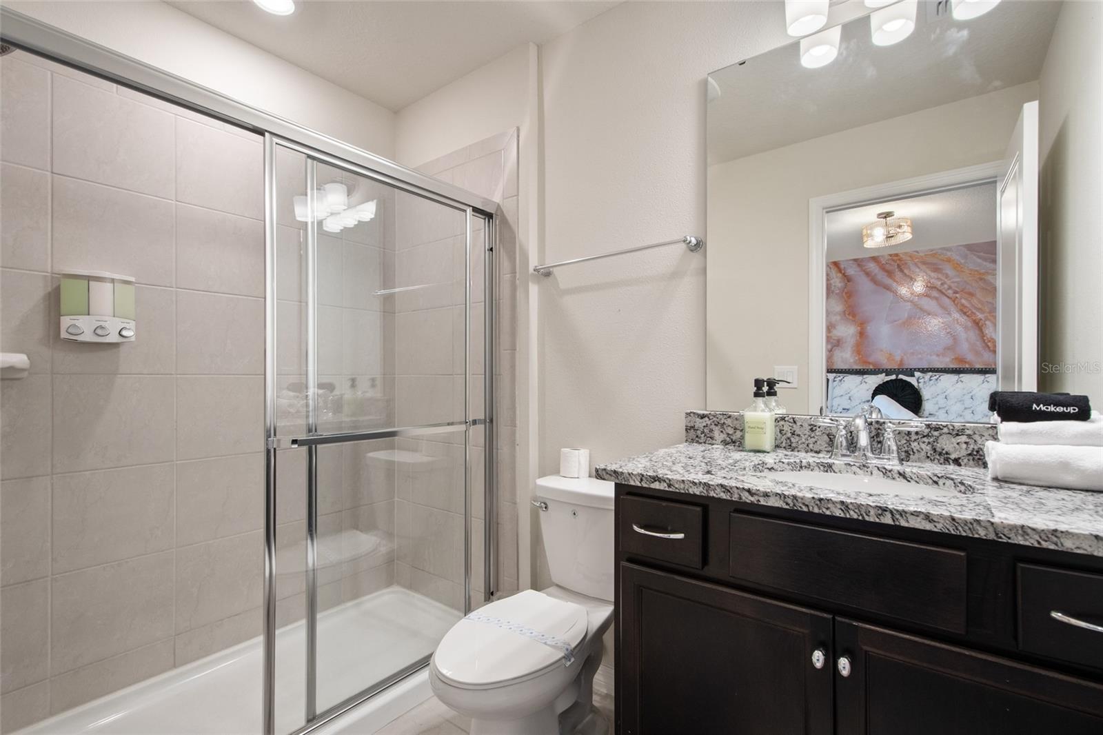 WINDSOR ISLAND RESIDENCE PH 2B - Residential