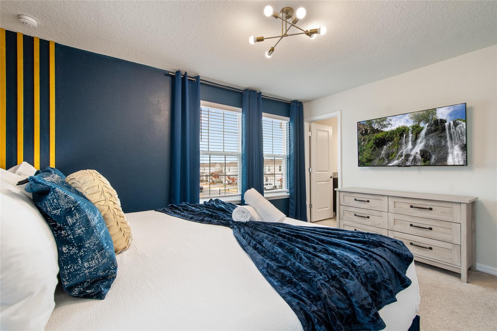 WINDSOR ISLAND RESIDENCE PH 2B - Residential