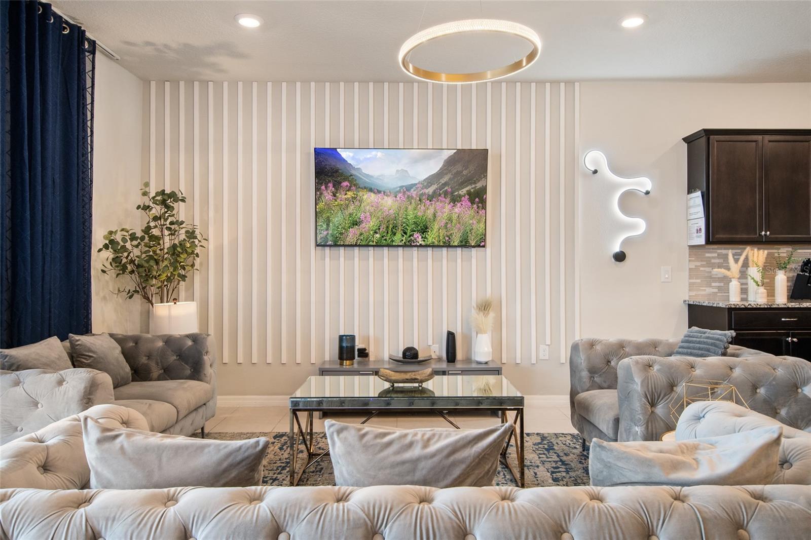 WINDSOR ISLAND RESIDENCE PH 2B - Residential