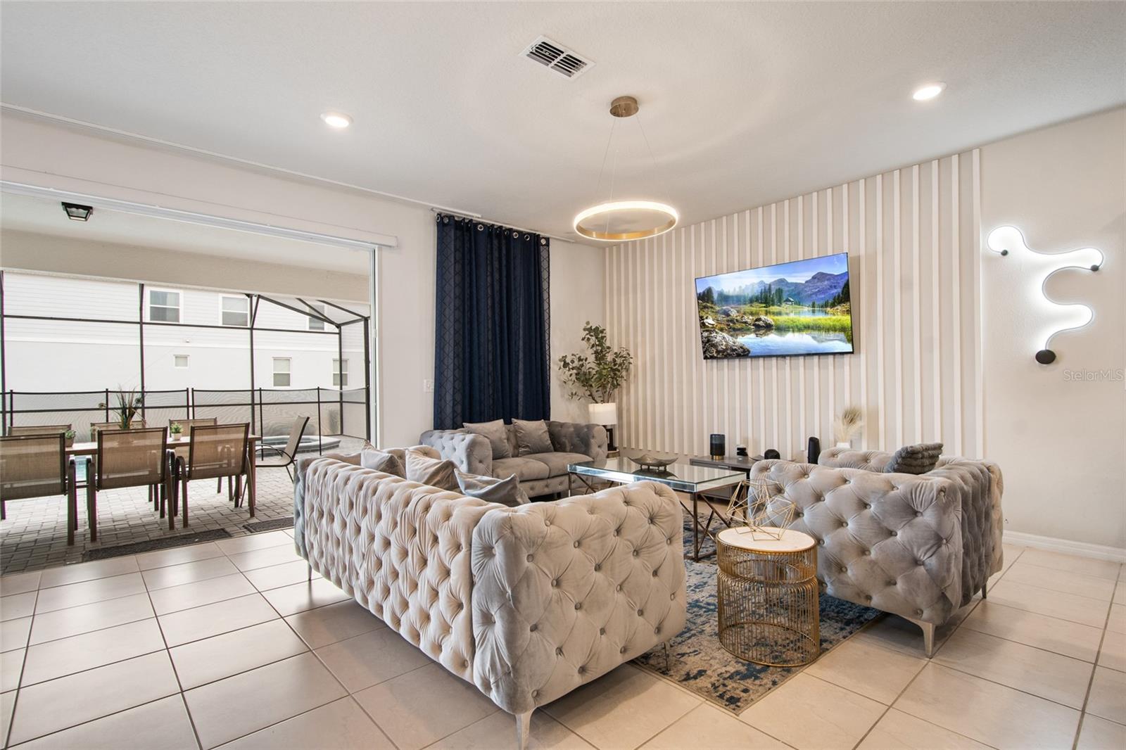 WINDSOR ISLAND RESIDENCE PH 2B - Residential