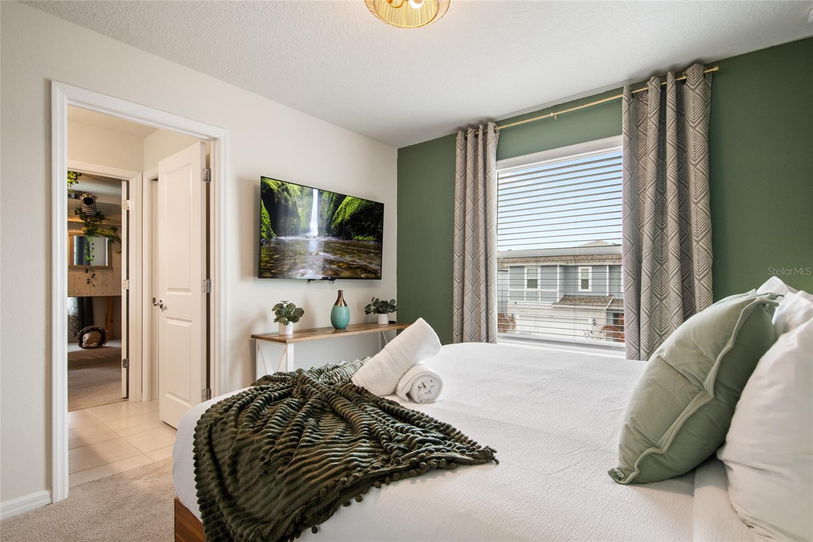 WINDSOR ISLAND RESIDENCE PH 2B - Residential