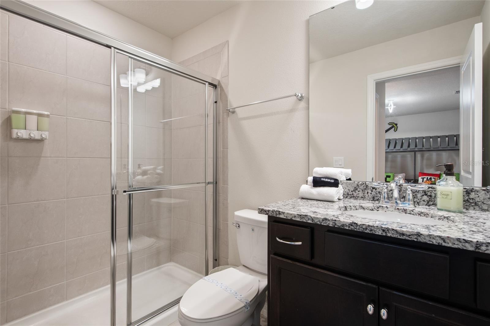 WINDSOR ISLAND RESIDENCE PH 2B - Residential