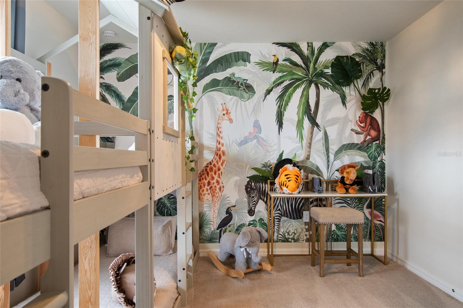 WINDSOR ISLAND RESIDENCE PH 2B - Residential