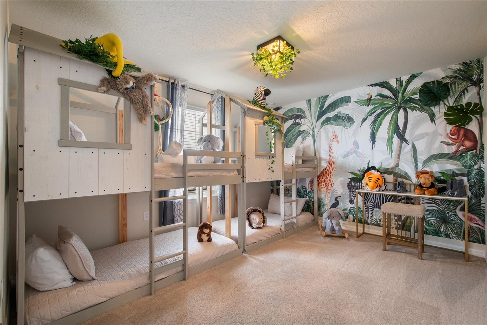 WINDSOR ISLAND RESIDENCE PH 2B - Residential