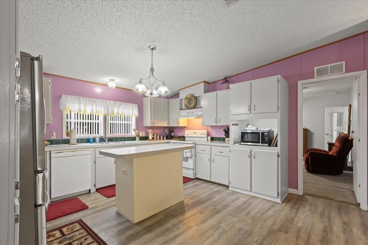 SILVER OAKS SUB PH I - Residential