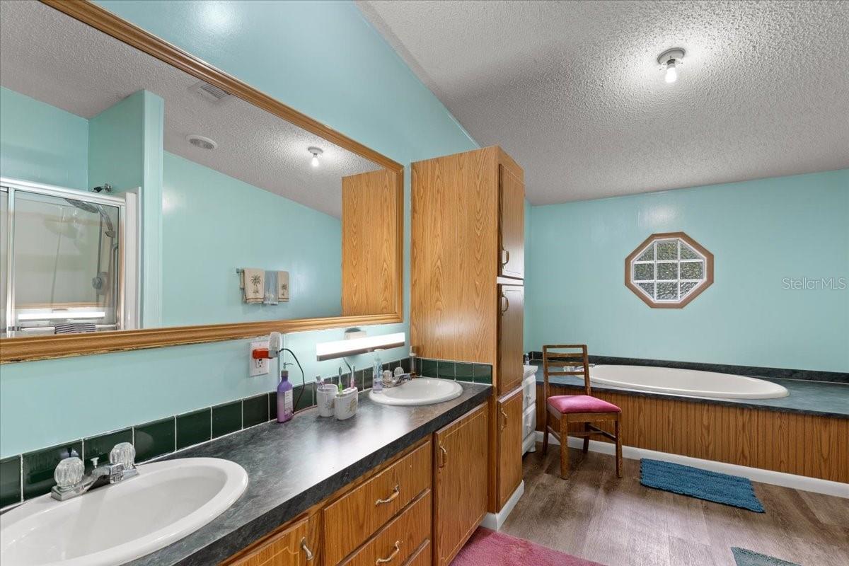 SILVER OAKS SUB PH I - Residential