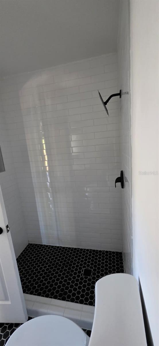 ROYAL WOODS PH 02 - Residential Lease