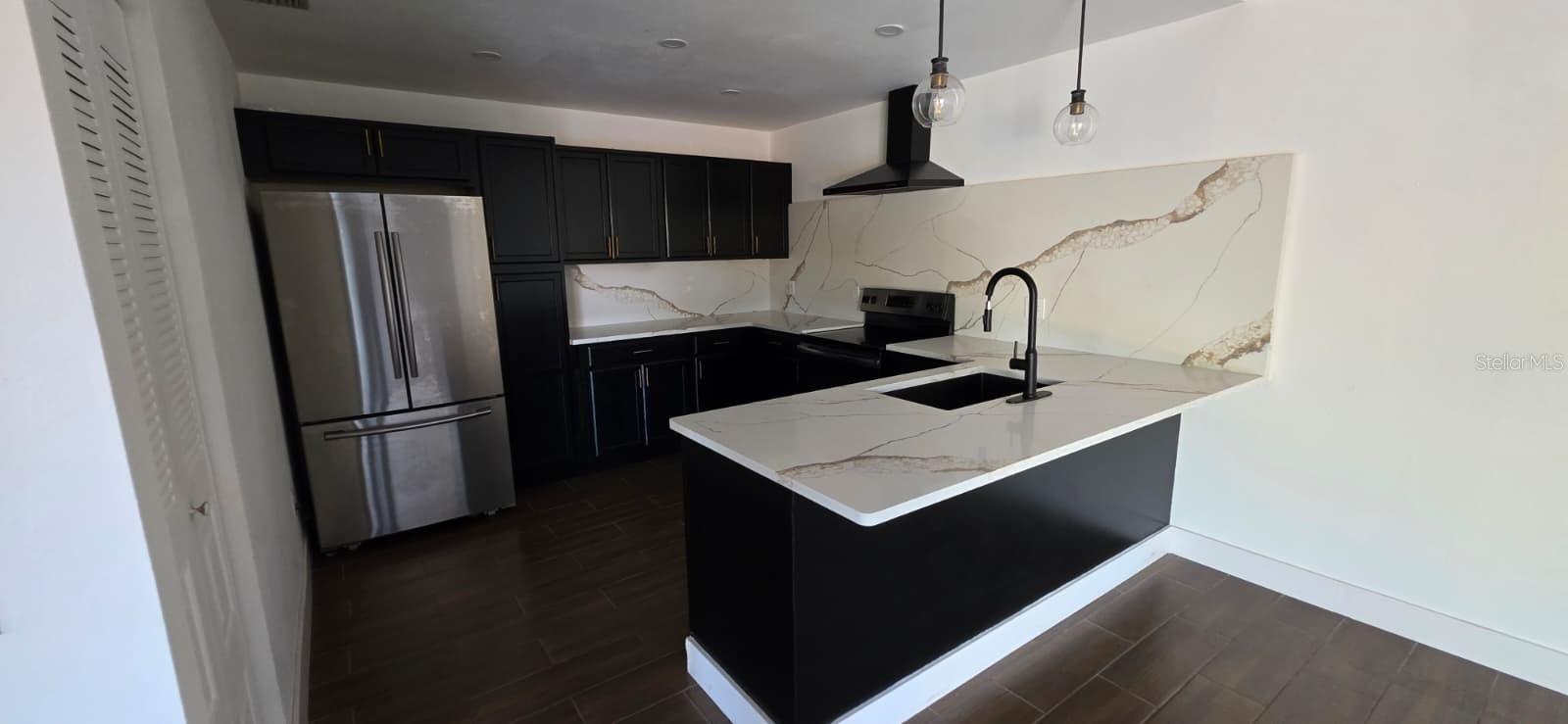 ROYAL WOODS PH 02 - Residential Lease