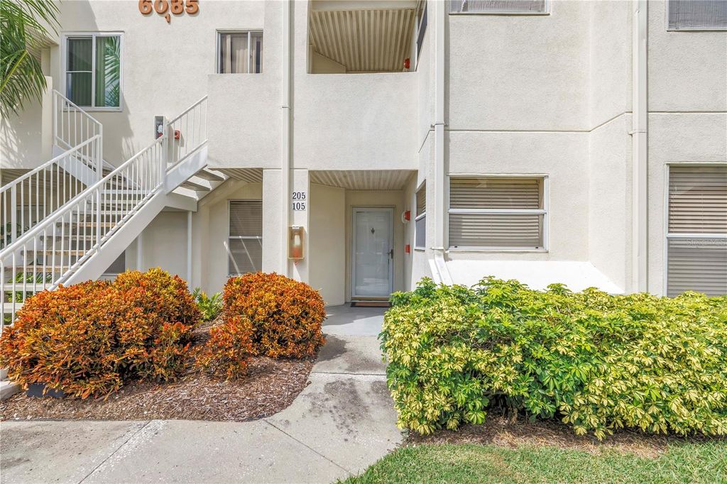 Photo of 6085 Bahia Del Mar Boulevard #105, St Petersburg, FL 33715 (MLS # TB8434202)