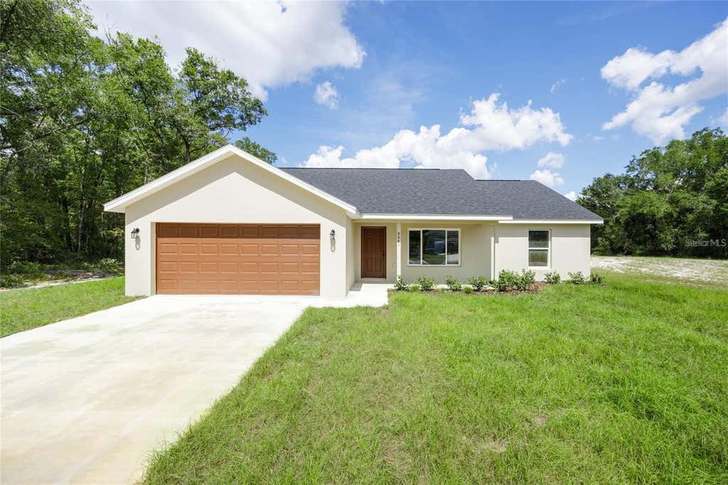 Photo of 15241 S Country Club Drive, Williston, FL 32696 (MLS # GC542278)