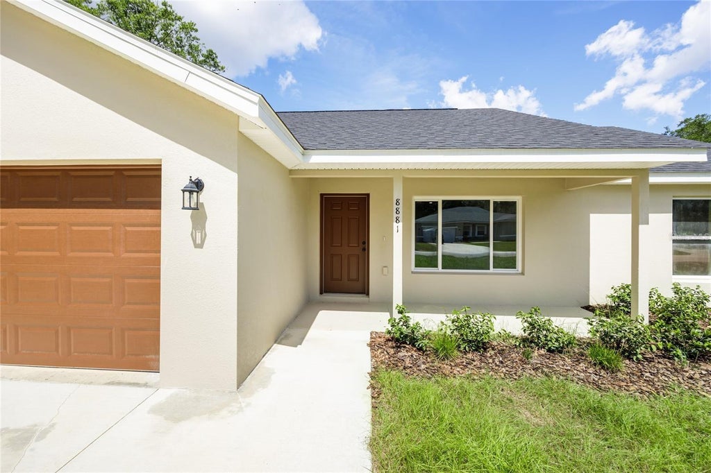 Photo of 15241 S Country Club Drive, Williston, FL 32696 (MLS # GC542278)