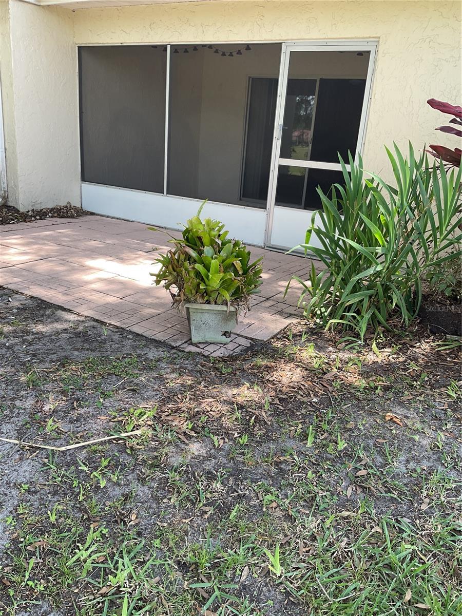 HIGHLAND LAKES VILLAS ON THE GREEN - Residential