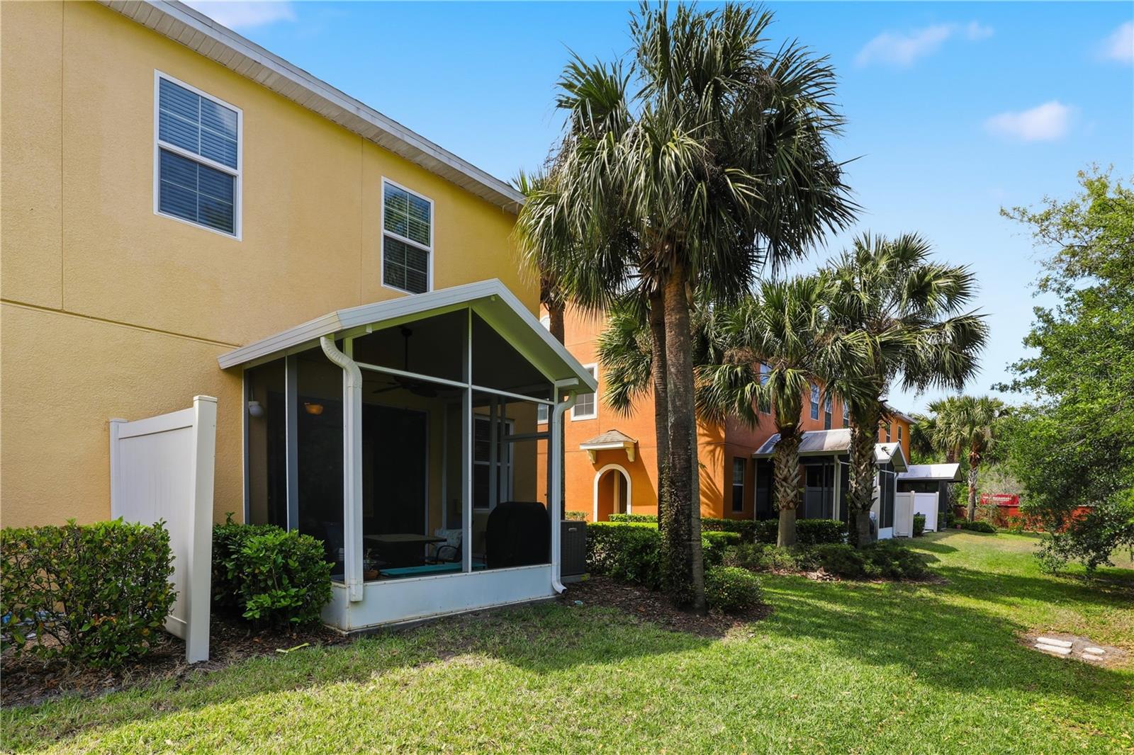 CLAYTON CROSSING TWNHMS SECOND AMD - Residential