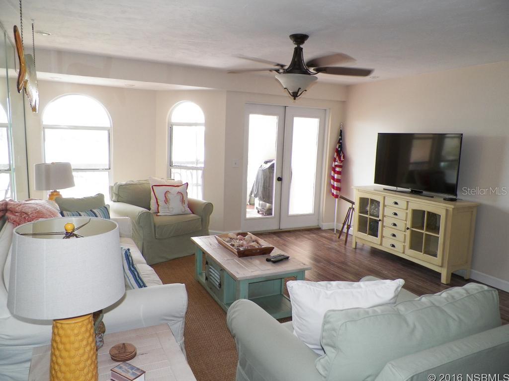 Marina Bay Twnhms - Residential