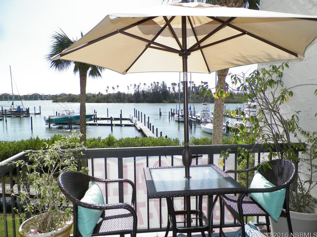 Marina Bay Twnhms - Residential