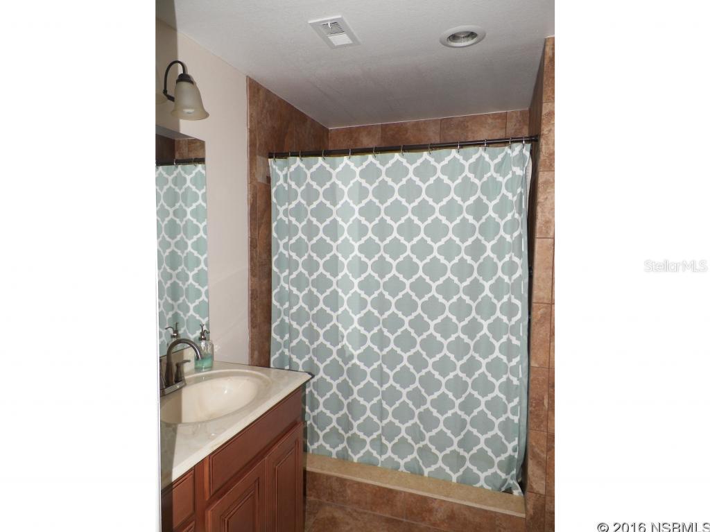 Marina Bay Twnhms - Residential