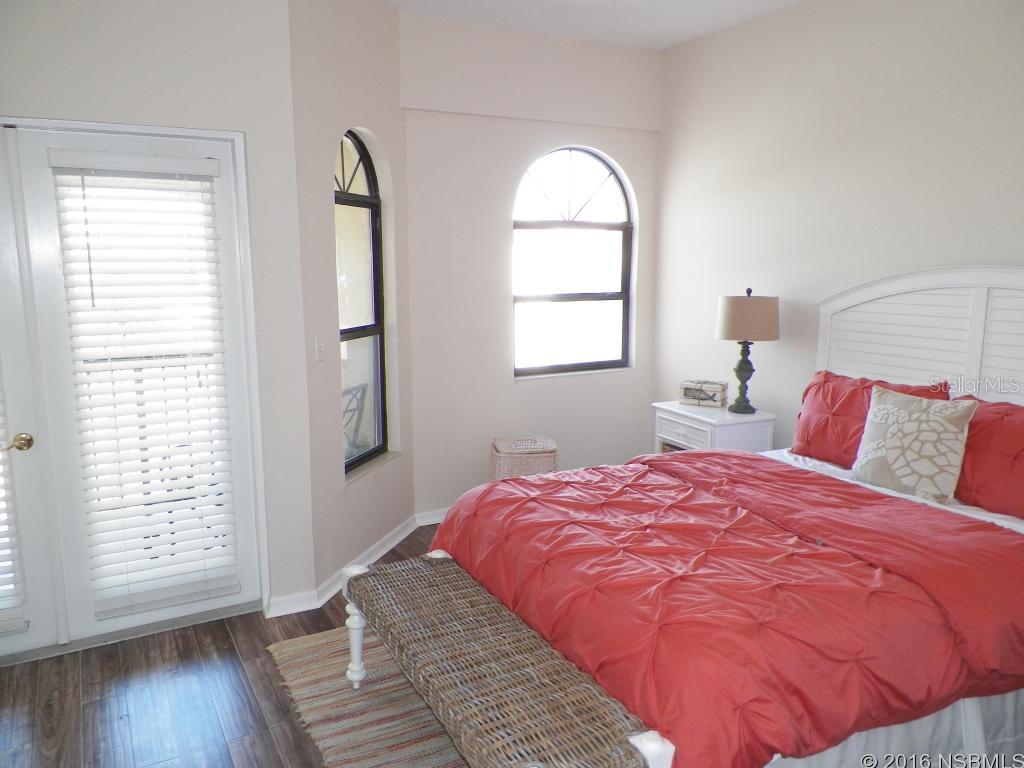 Marina Bay Twnhms - Residential