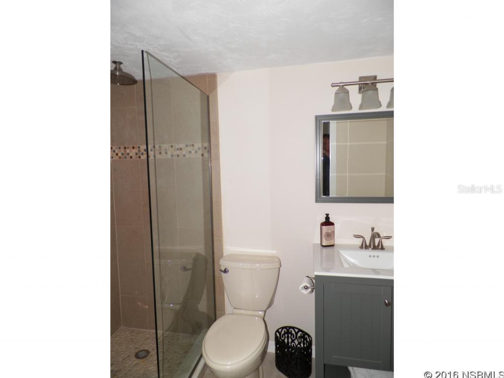 Marina Bay Twnhms - Residential