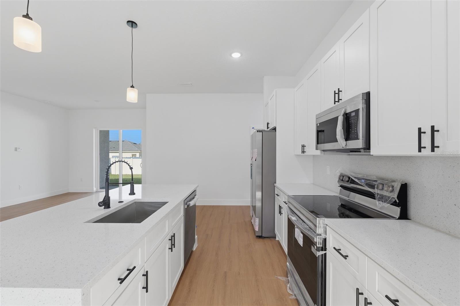 MARION OAKS - Residential