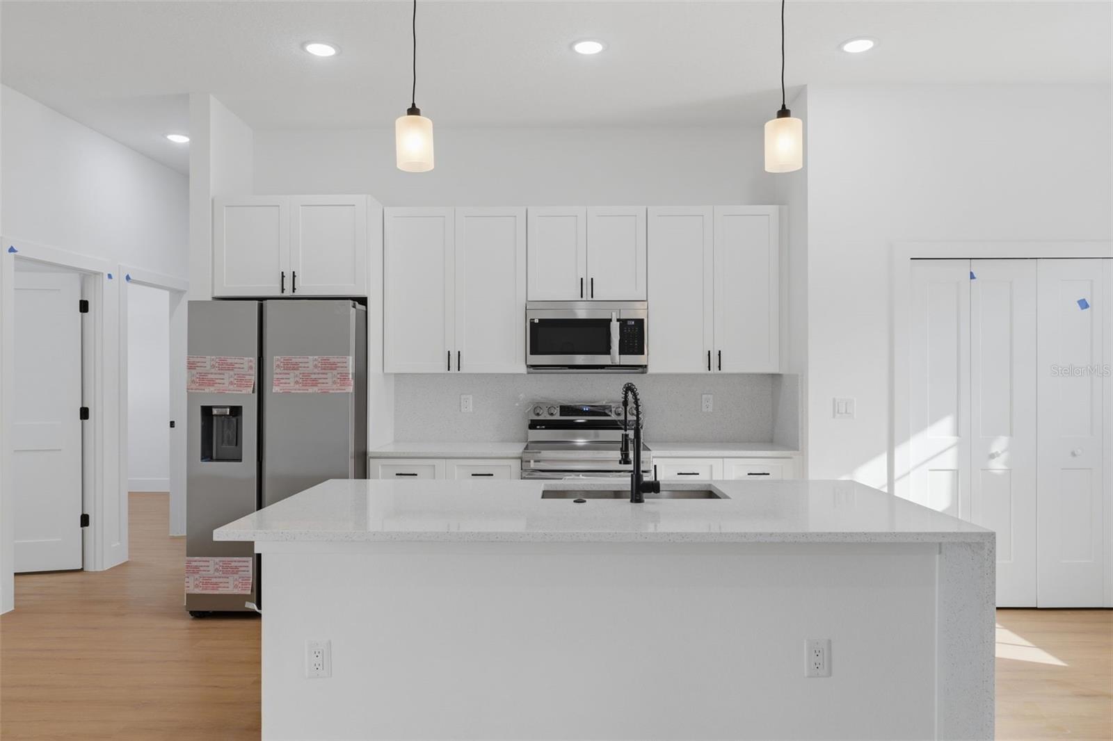 MARION OAKS - Residential