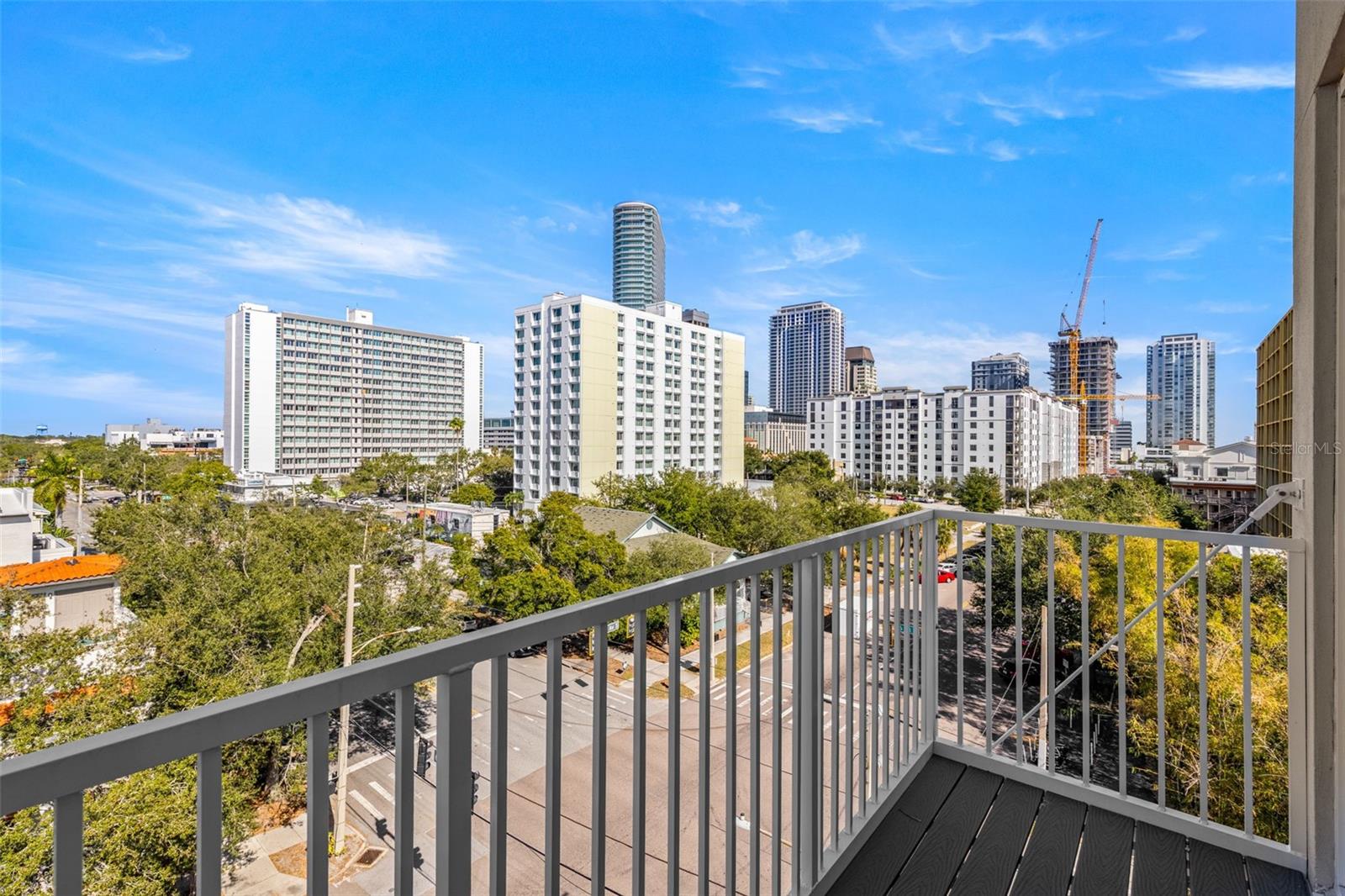 CASTILLE URBANA CONDO - Residential