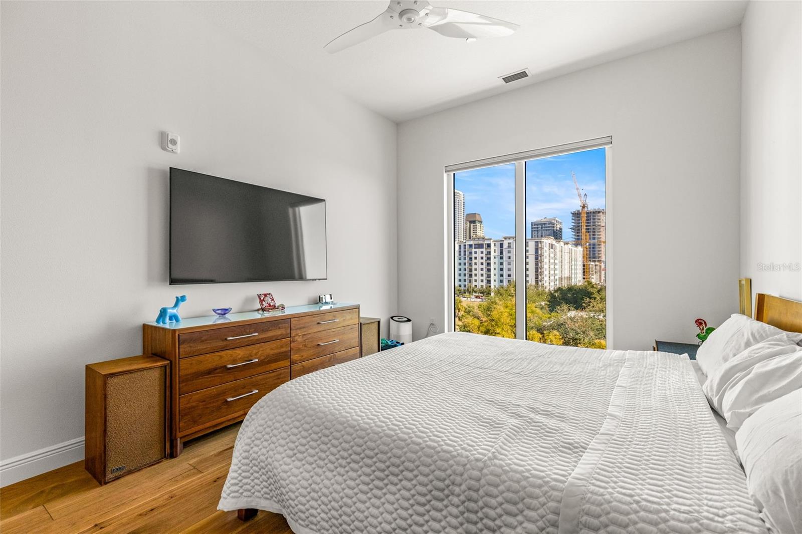 CASTILLE URBANA CONDO - Residential