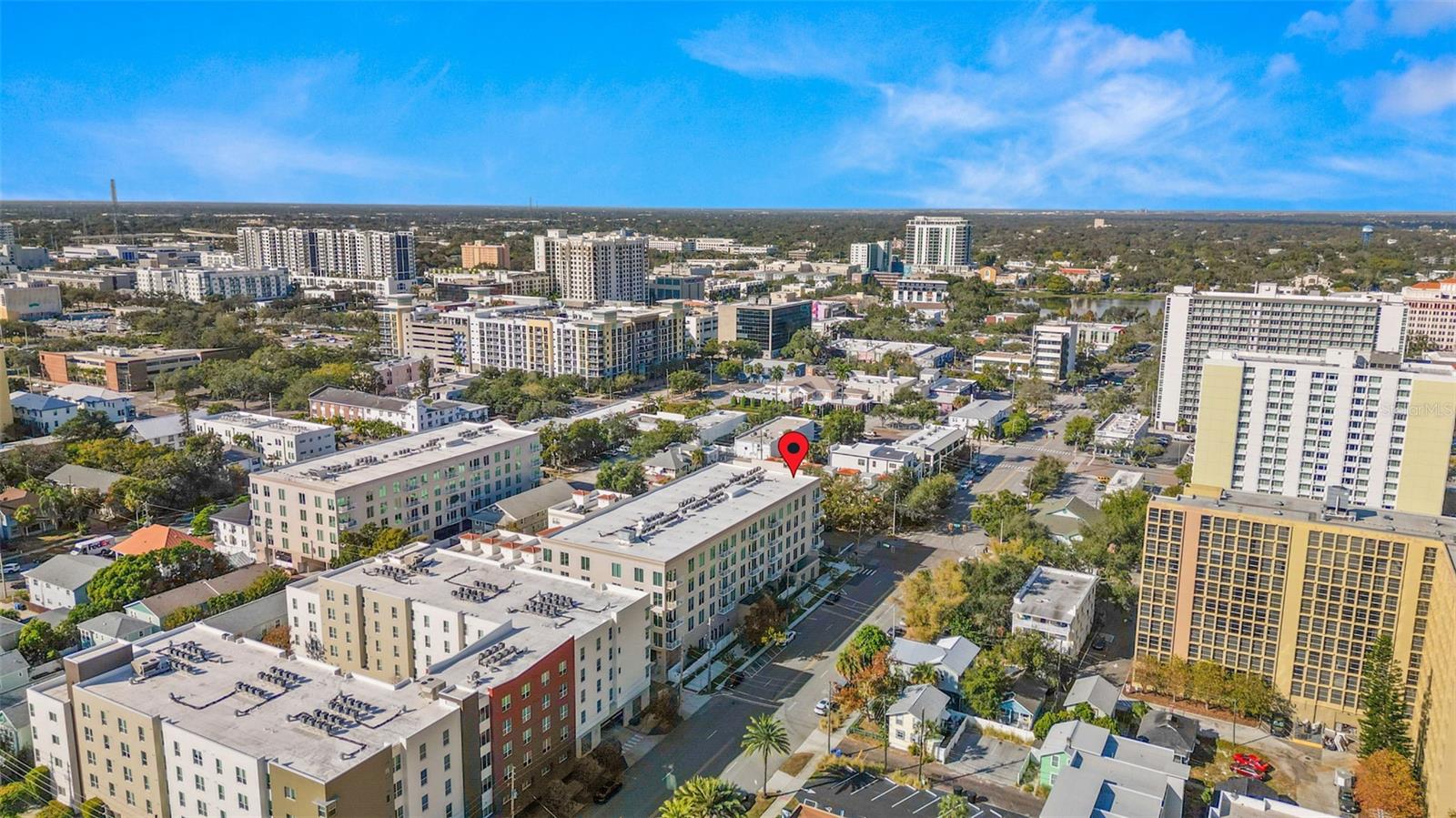 CASTILLE URBANA CONDO - Residential