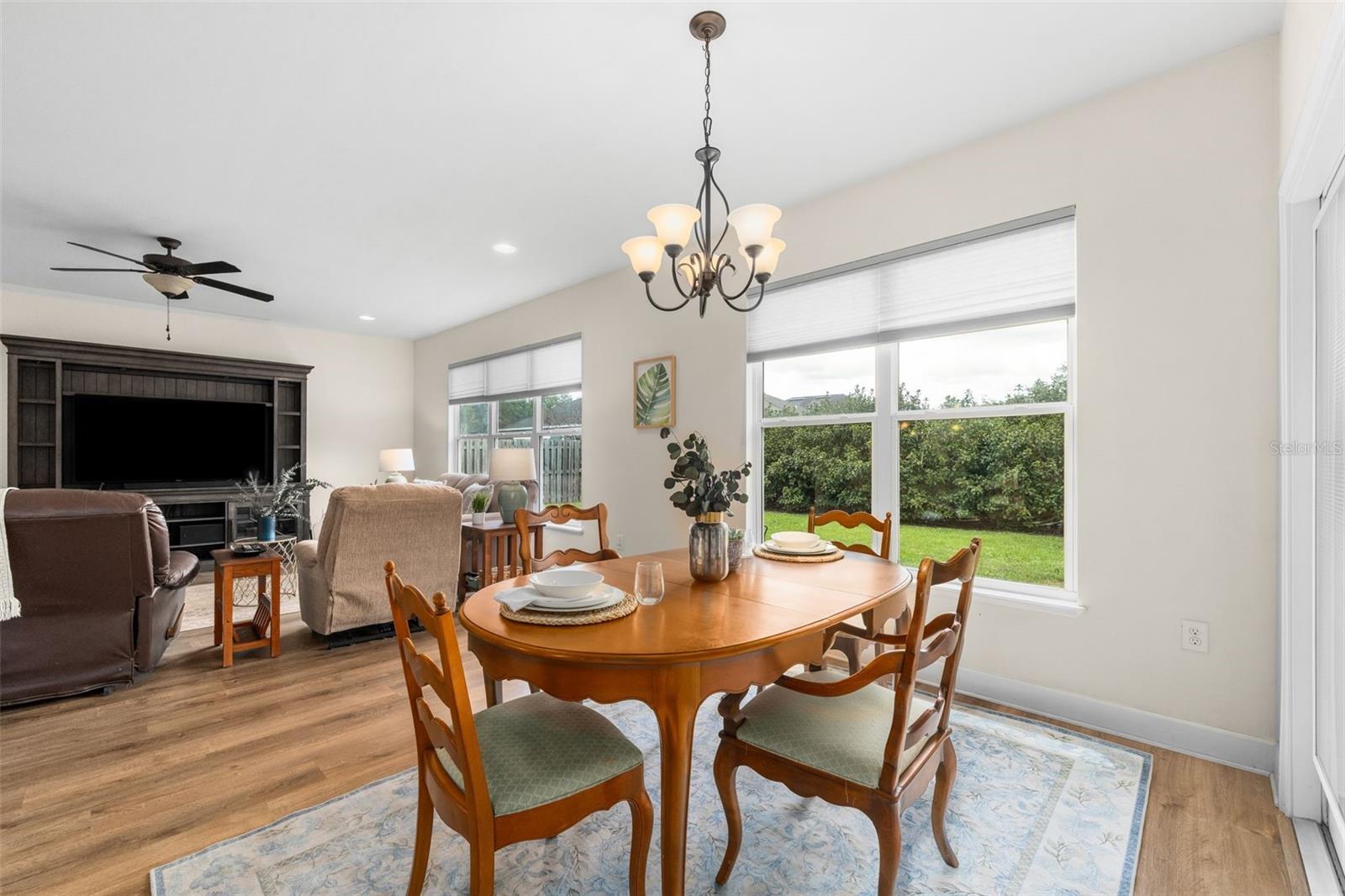SAVANNAH STATION - Residential