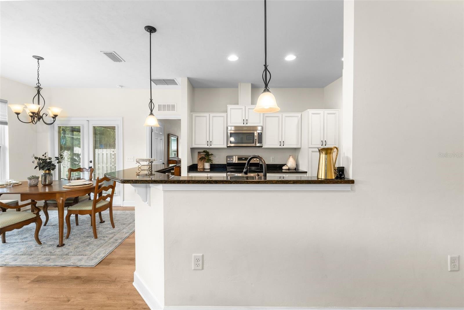 SAVANNAH STATION - Residential
