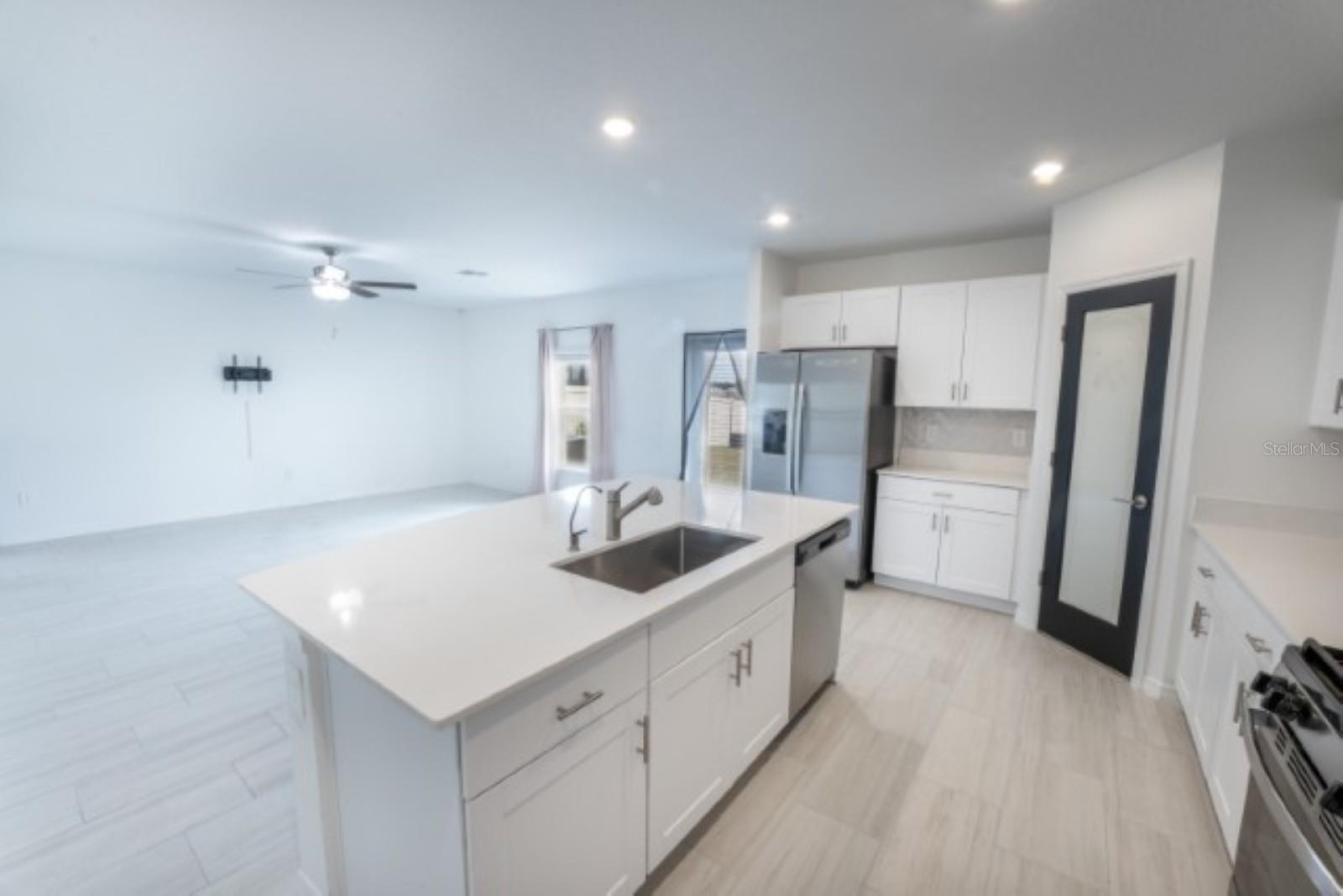 TWO RIVERS PH A PRCL A1 - Residential Lease