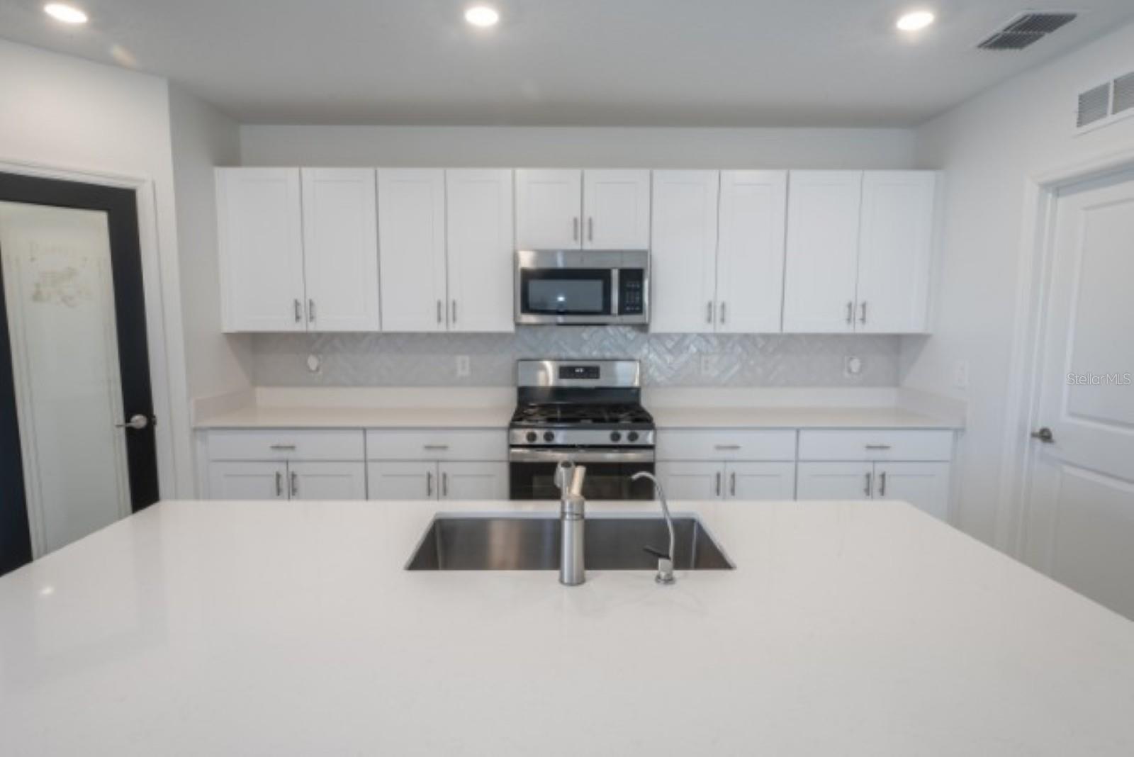 TWO RIVERS PH A PRCL A1 - Residential Lease