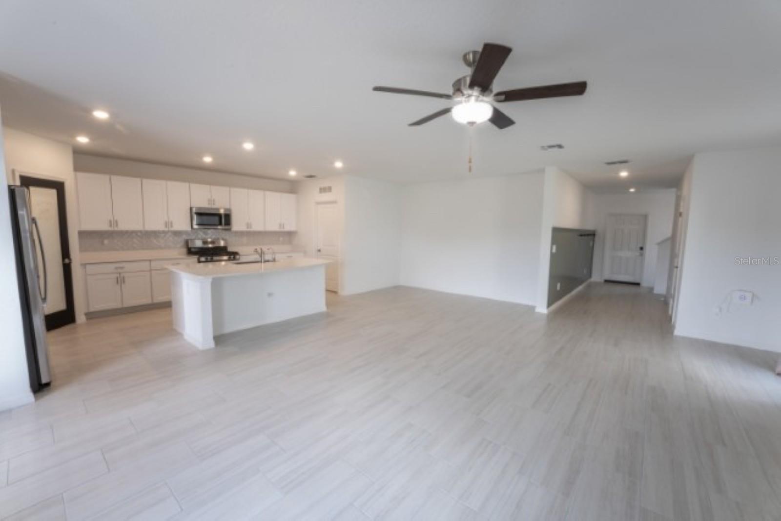 TWO RIVERS PH A PRCL A1 - Residential Lease