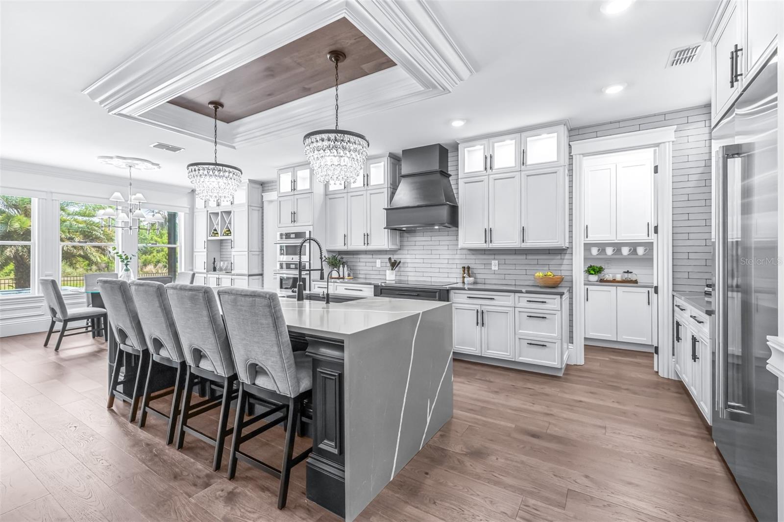 7190 GRAYBROOK DRIVE