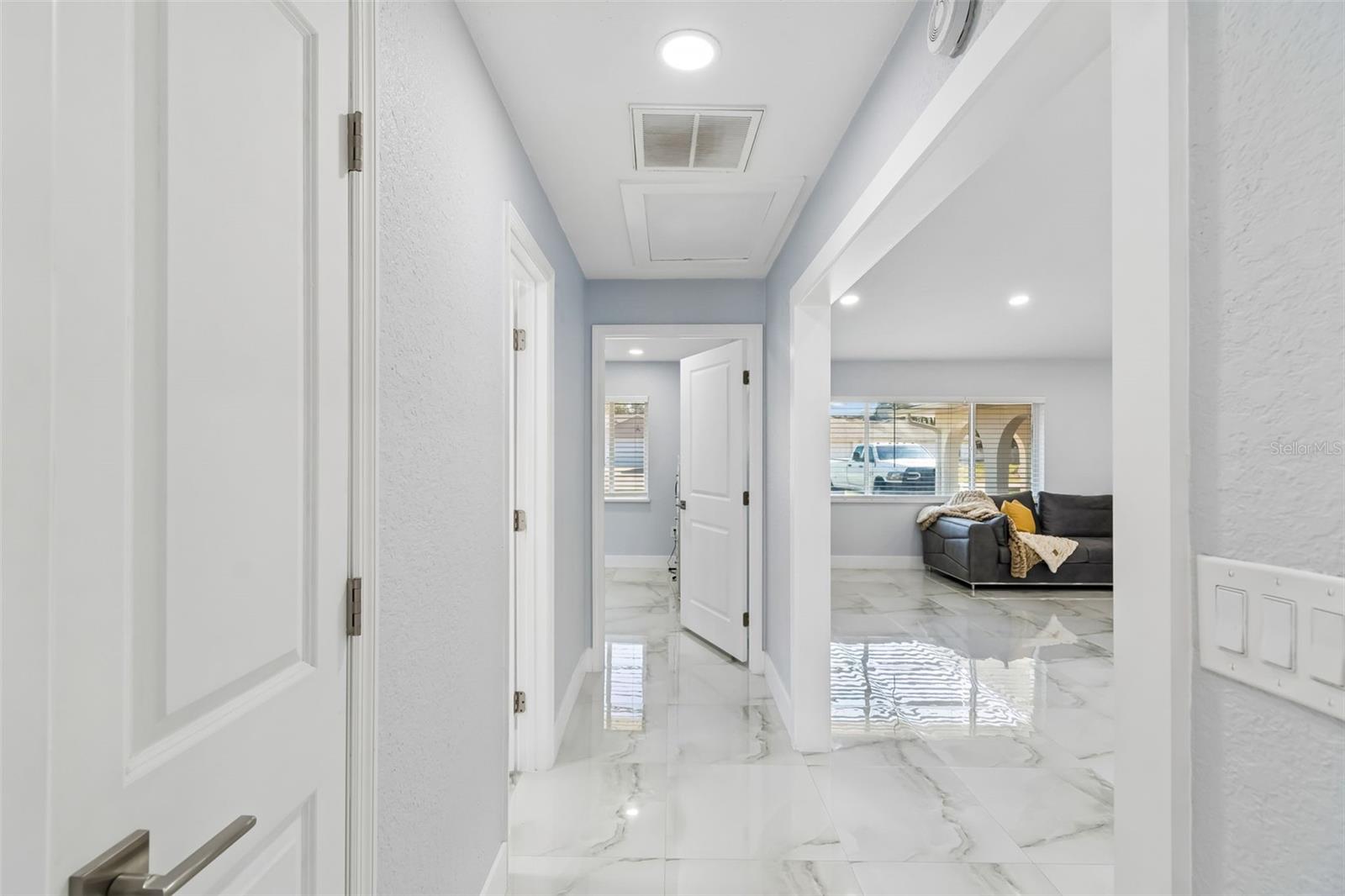 SPRING HILL - Residential