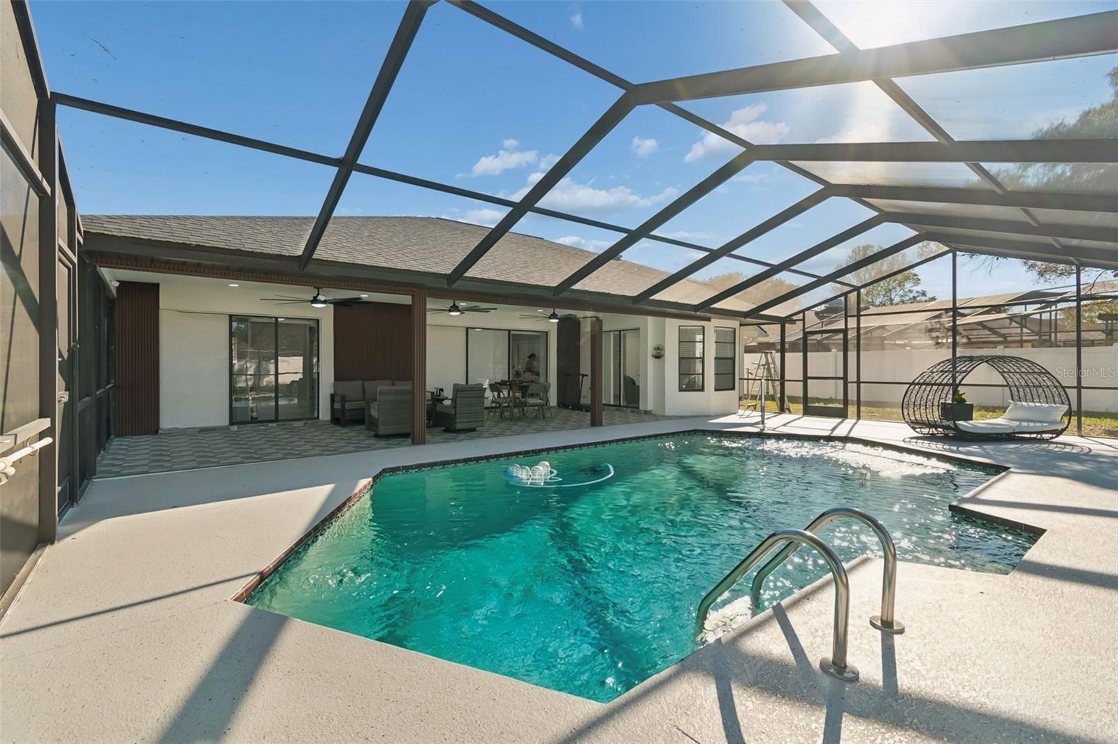 SPRING HILL - Residential