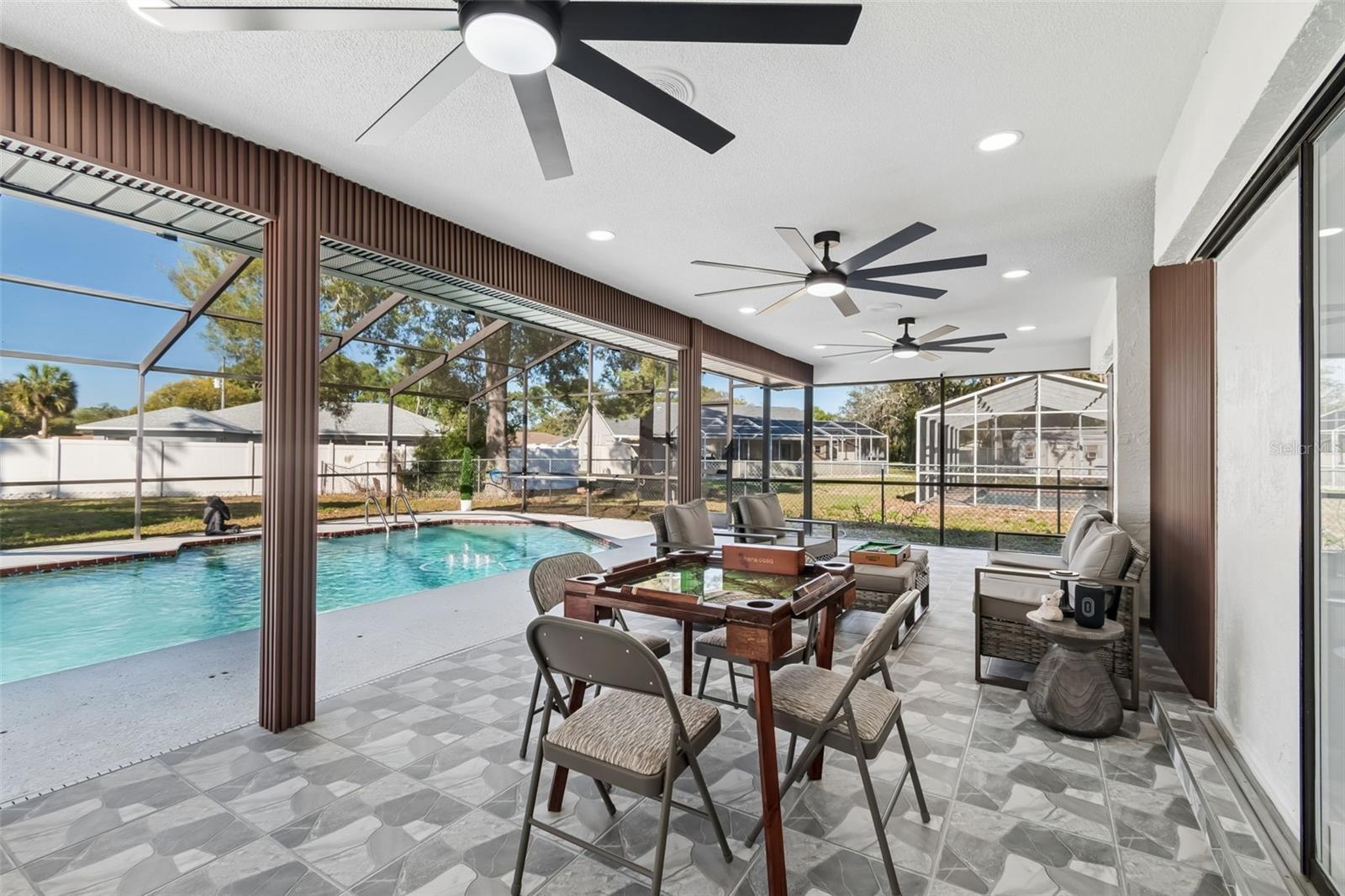 SPRING HILL - Residential