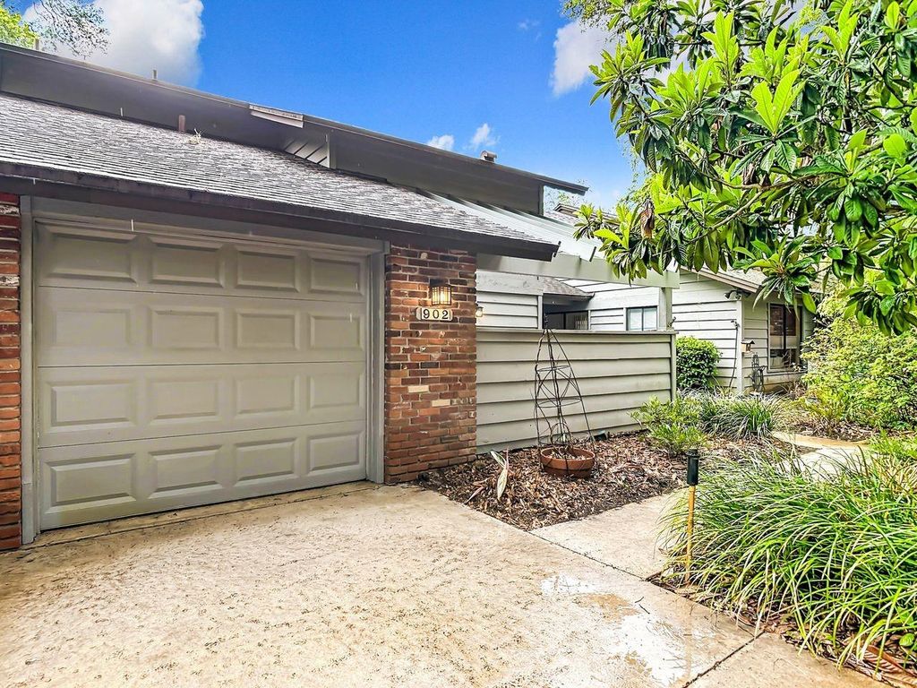 Photo of 902 Village Green Road #2, Deland, FL 32720 (MLS # V4948358)