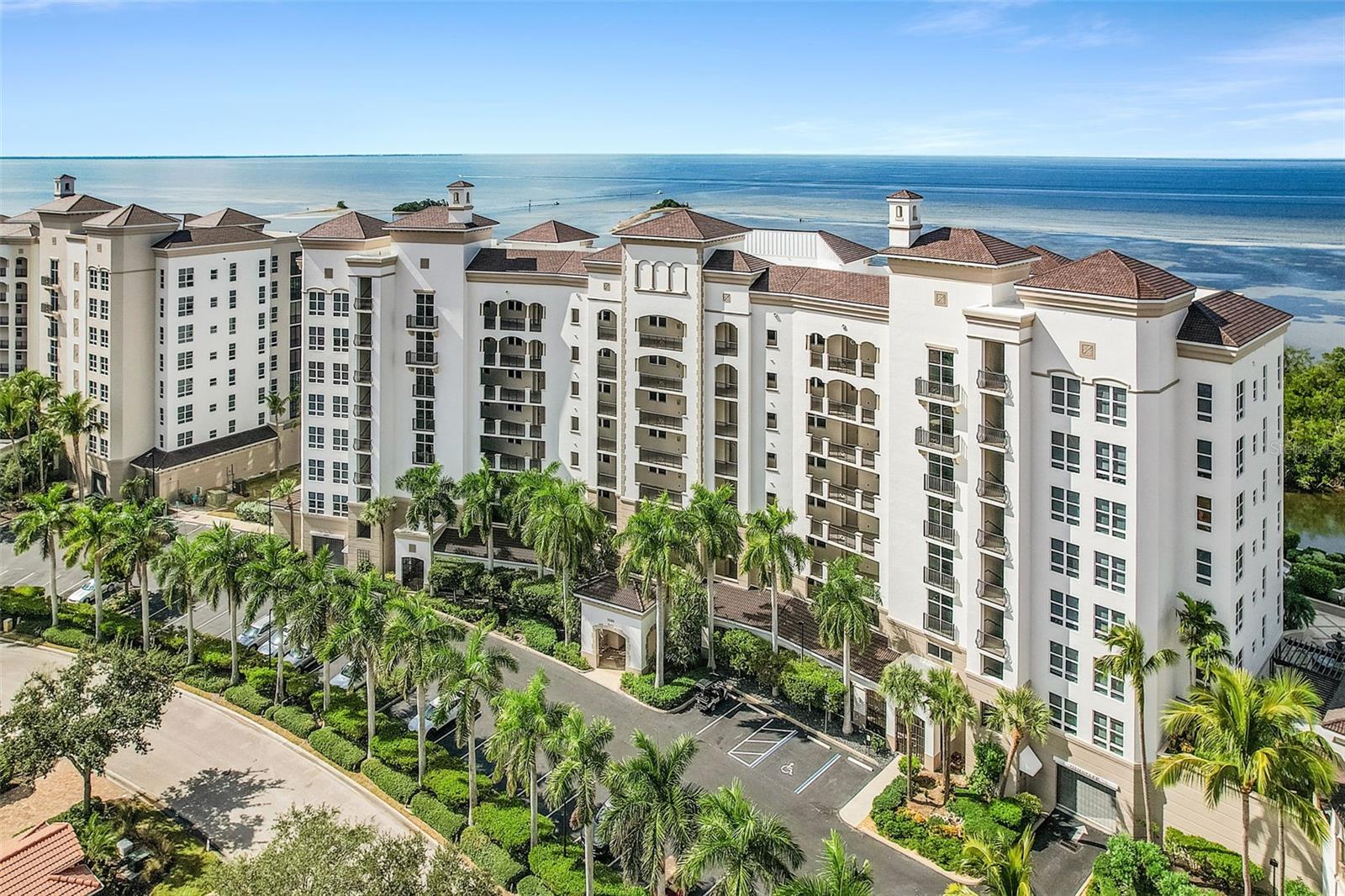 GRANDE IS TWRS 03 & 04 PH I - Residential