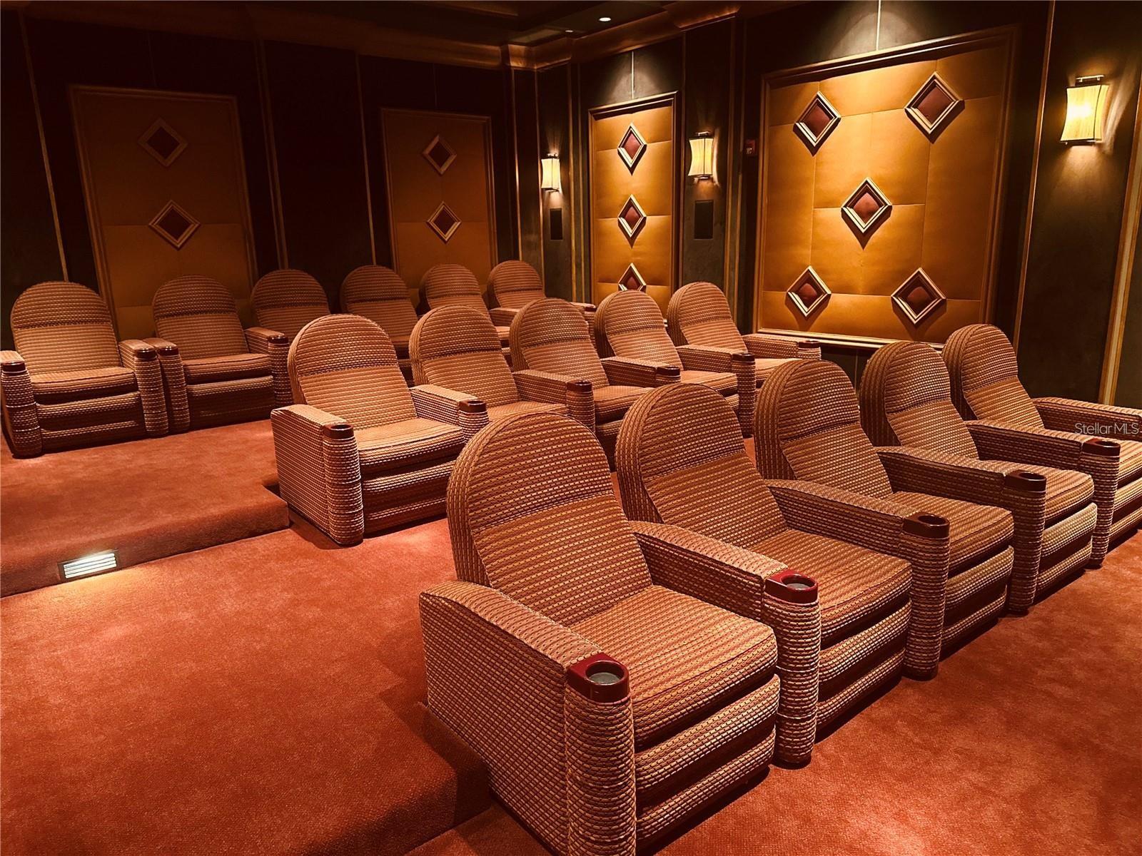 GRANDE IS TWRS 03 & 04 PH I - Residential