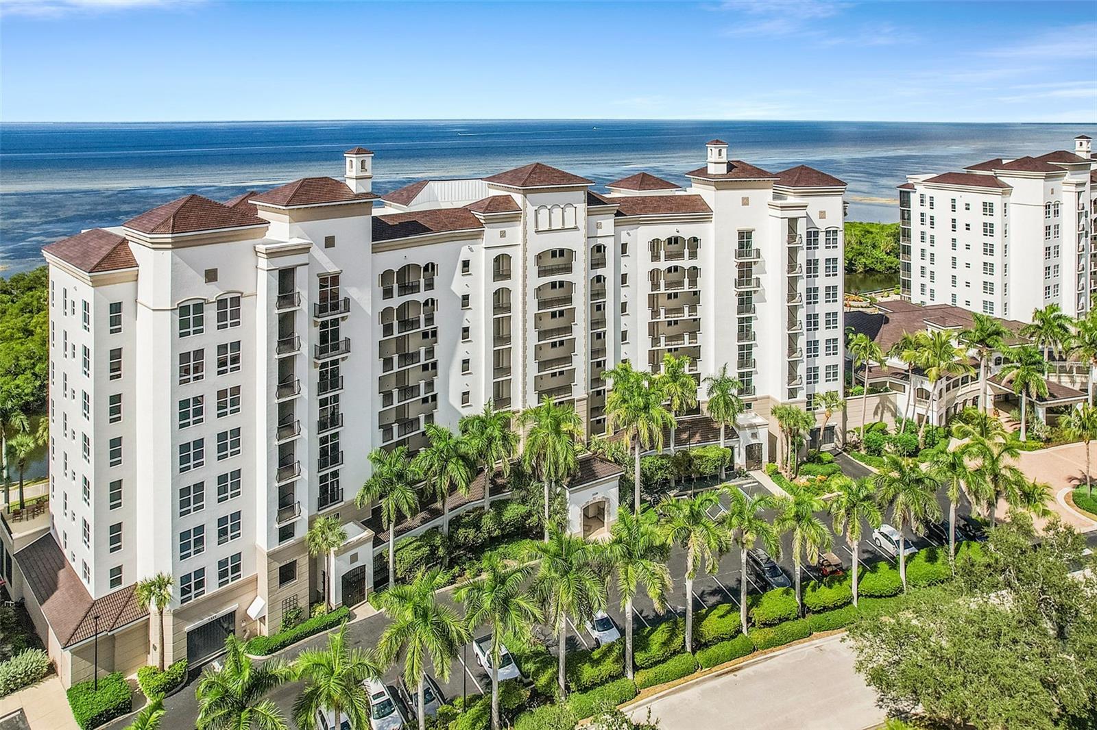 GRANDE IS TWRS 03 & 04 PH I - Residential