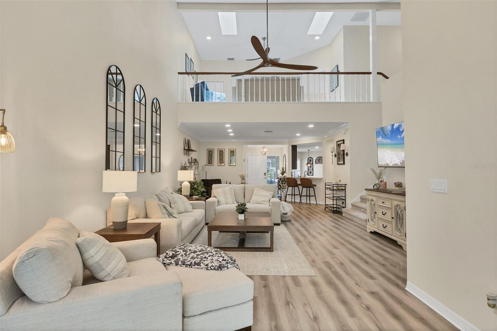 LANDINGS, VILLAS AT EAGLES POINT - Residential