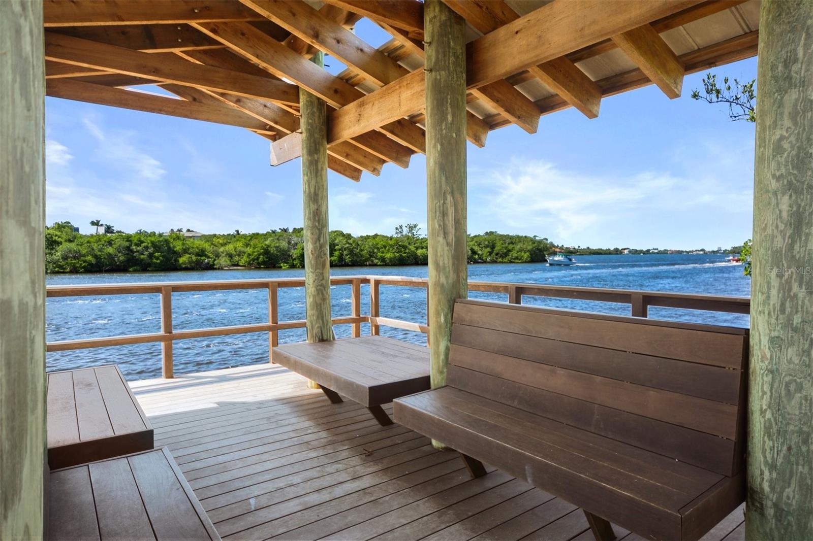 LANDINGS, VILLAS AT EAGLES POINT - Residential
